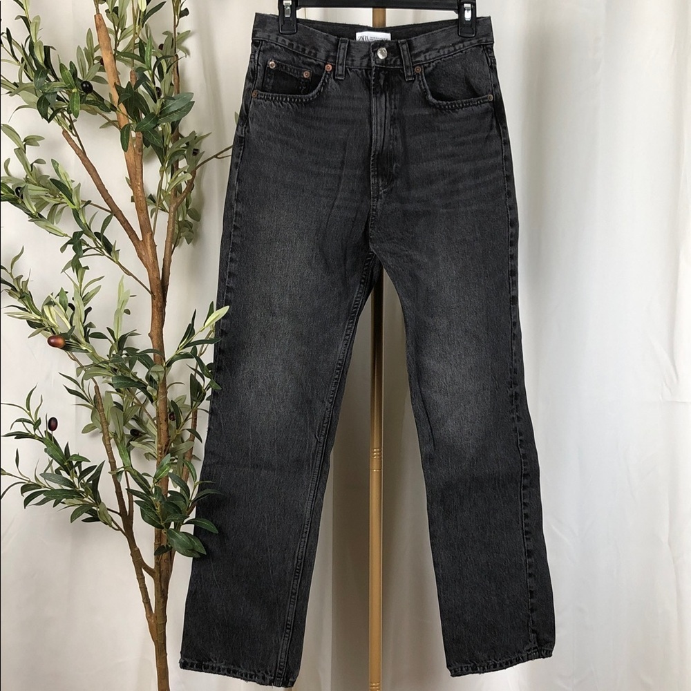 Zara Women's Black Jeans Faded Look Sz 6 (B3)